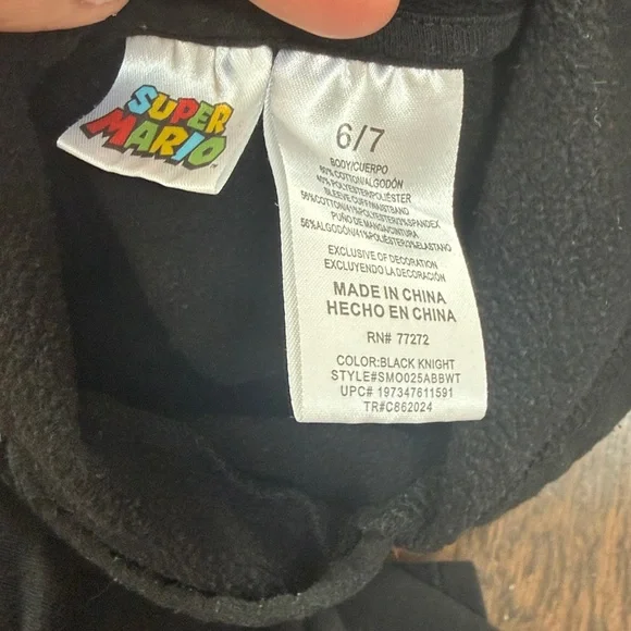 Super Mario Boys Hoodie, Size 6/7 - Picture 3 of 6